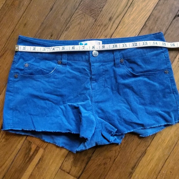 🌻Corduroy Boho Shorts🌻 - Picture 4 of 5